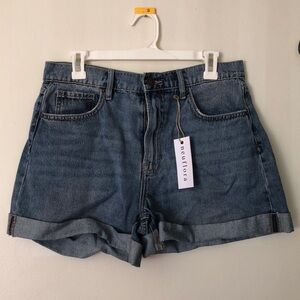 Neuflora Asa shorts. NWT size L